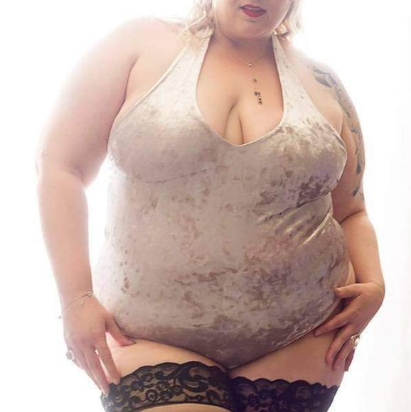 Crushed velvet Plus Size bodysuit - Picture 1 of 2